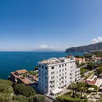 فندق Mediterraneo Sorrento
