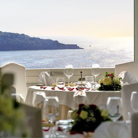 Hotel Mediterraneo Sorrento 5*