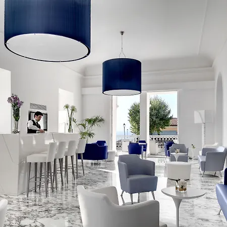 Hotel Mediterraneo Sorrento 5*