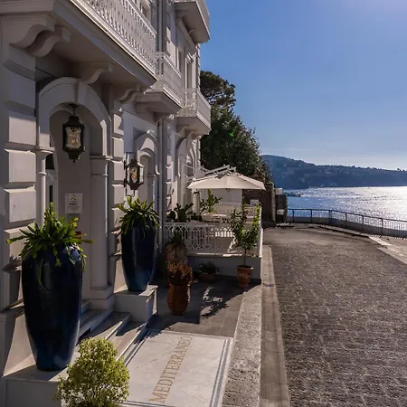 Mediterraneo Sorrento فندق 5*