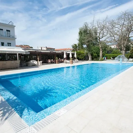 Mediterraneo Hotel 5*