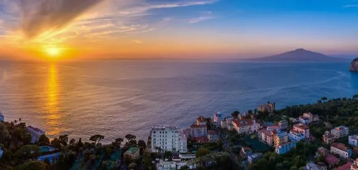 Mediterraneo Sorrento 5*