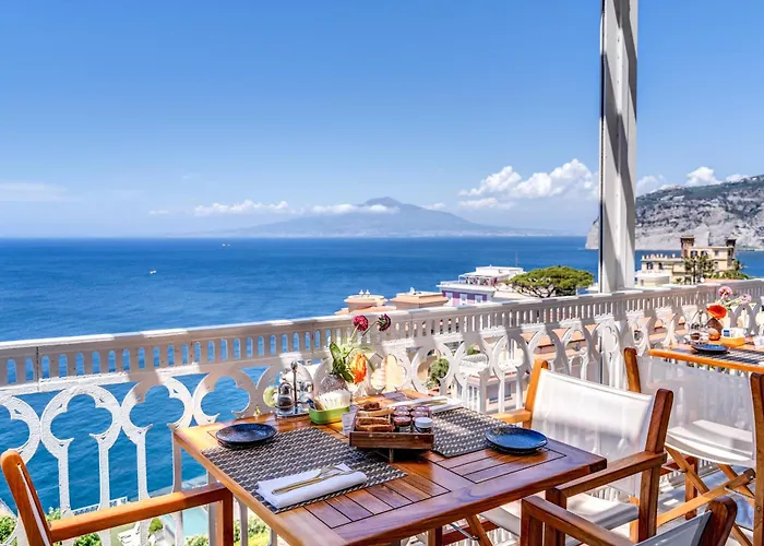 Mediterraneo Sorrento 5* Сант'Анджелло