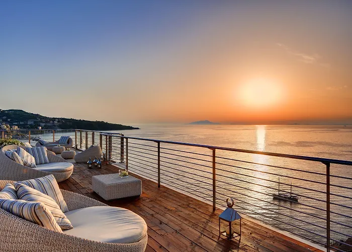 Mediterraneo Sorrento Отель Сант'Анджелло