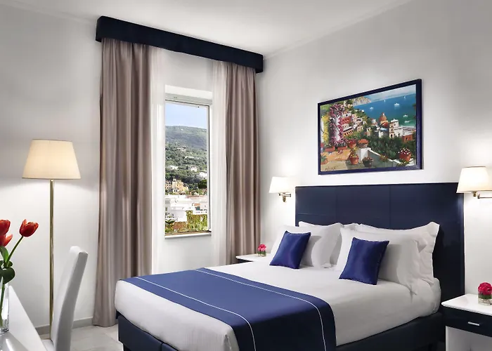 Отель Mediterraneo Sorrento Сант'Анджелло