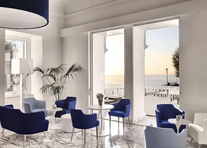 Отель Mediterraneo Sorrento