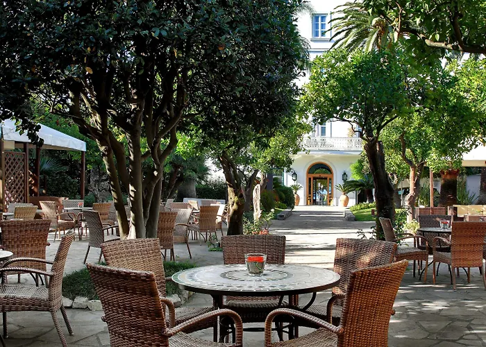 Отель Mediterraneo Sorrento Сант'Анджелло