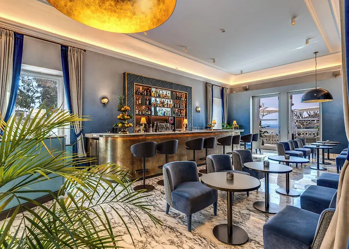 Отель Mediterraneo Sorrento Сант'Анджелло