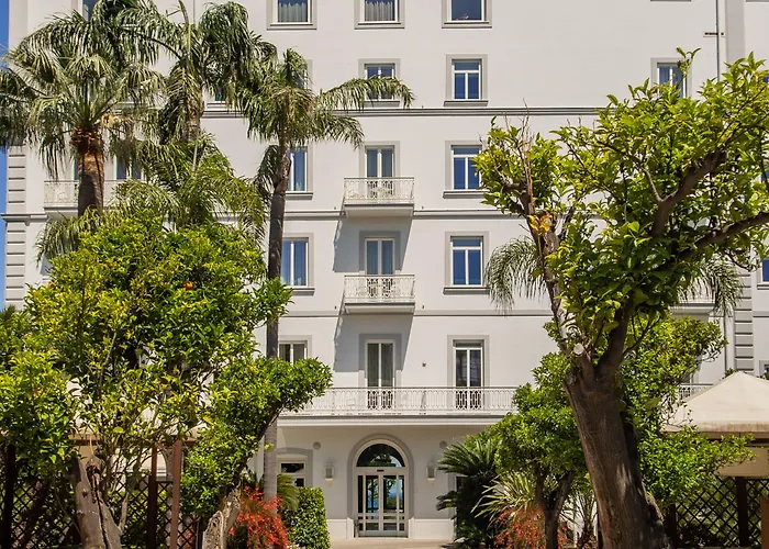 Mediterraneo Sorrento Отель Сант'Анджелло